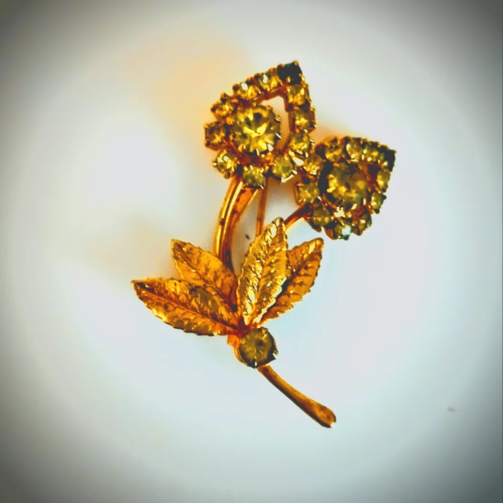 Vintage Floral Brooch - Picture 1 of 2
